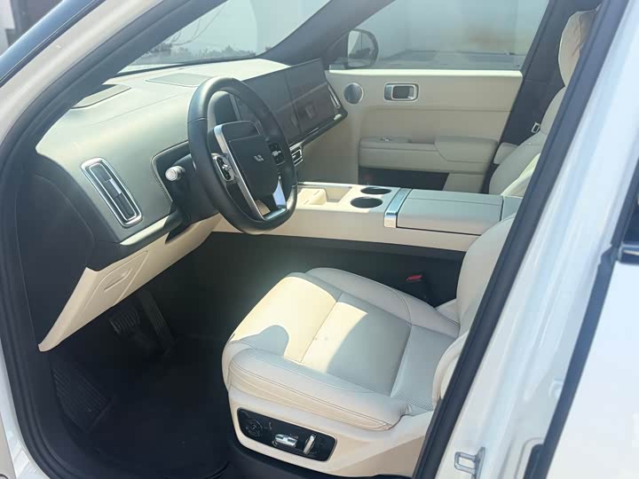 Фото 4 - LiXiang L7