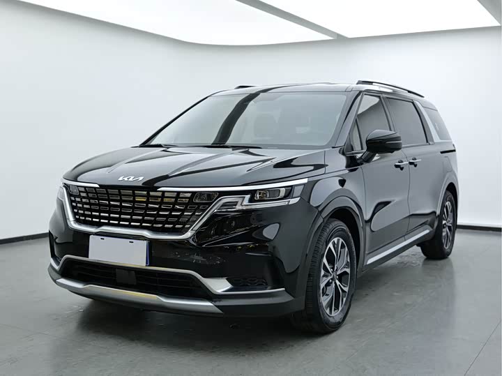 Photo 1 - Kia Carnival