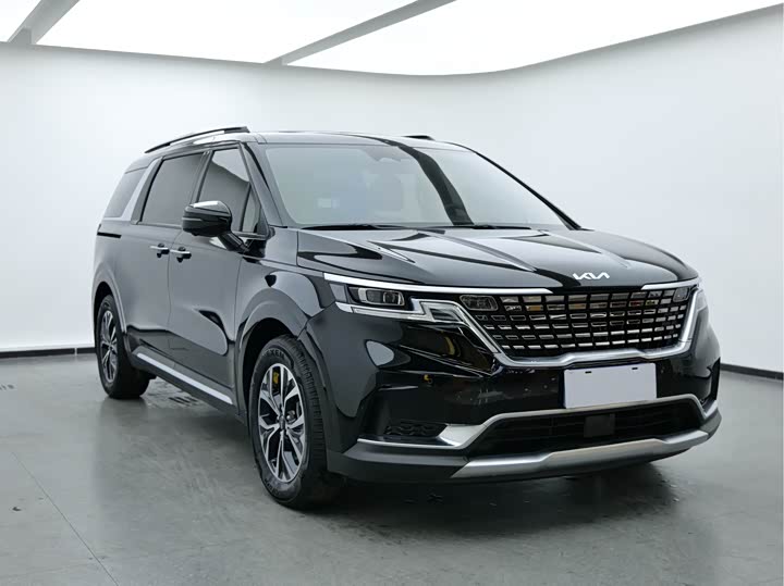 Photo 3 - Kia Carnival