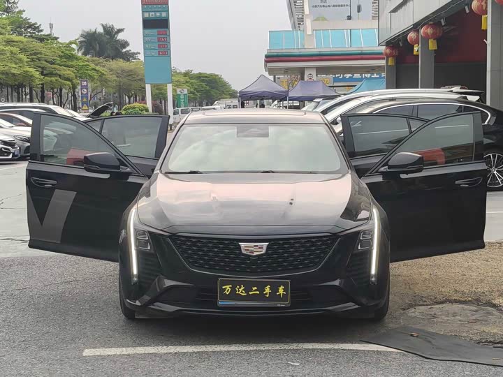 Photo 7 - Cadillac CT5