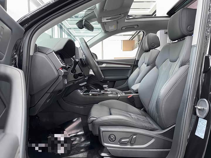 Фото 4 - Audi Q5L