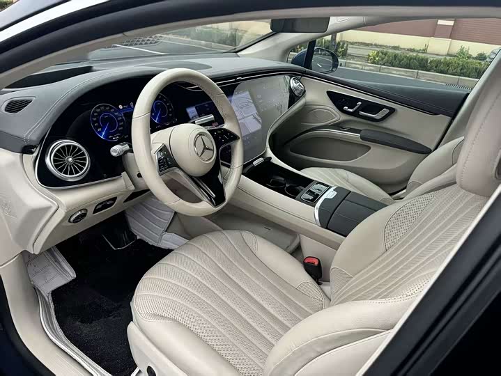 Фото 4 - Mercedes-Benz EQS