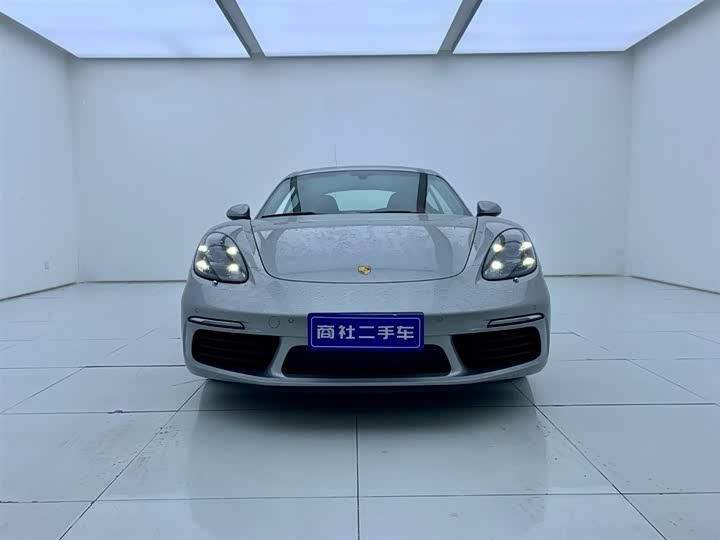 Photo 3 - Porsche 718