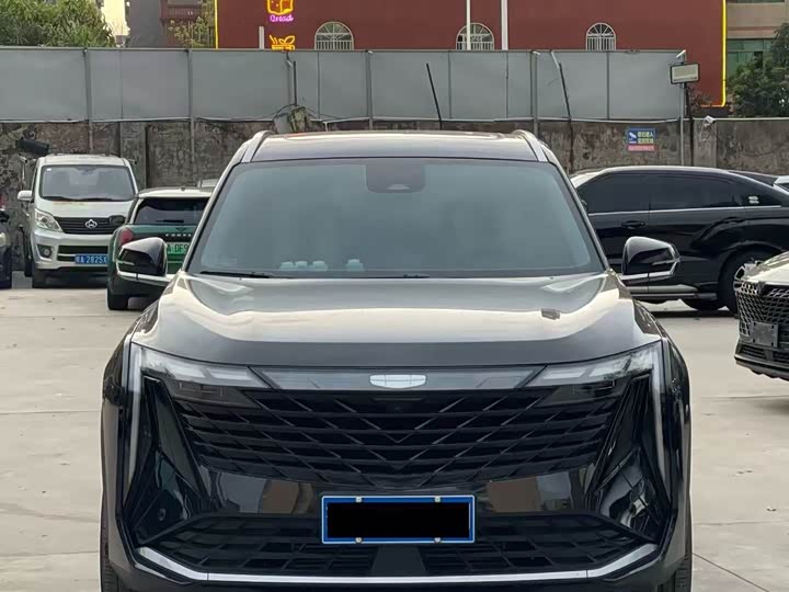 Photo 2 - Geely Atlas L