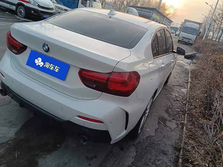 Фото 3 - BMW 1 Series