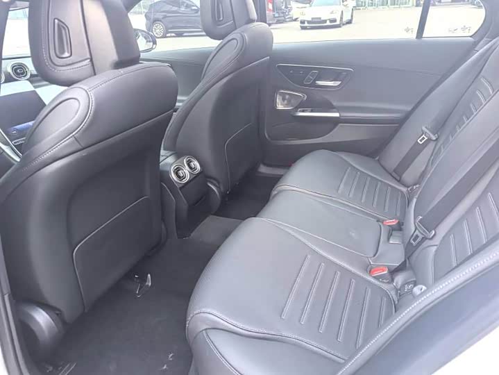 Фото 7 - Mercedes-Benz C-Class