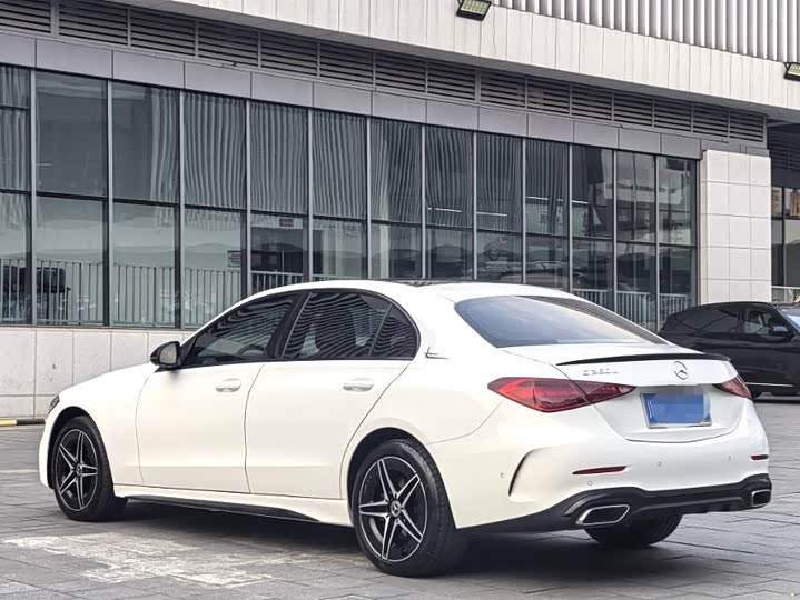 Фото 9 - Mercedes-Benz C-Class