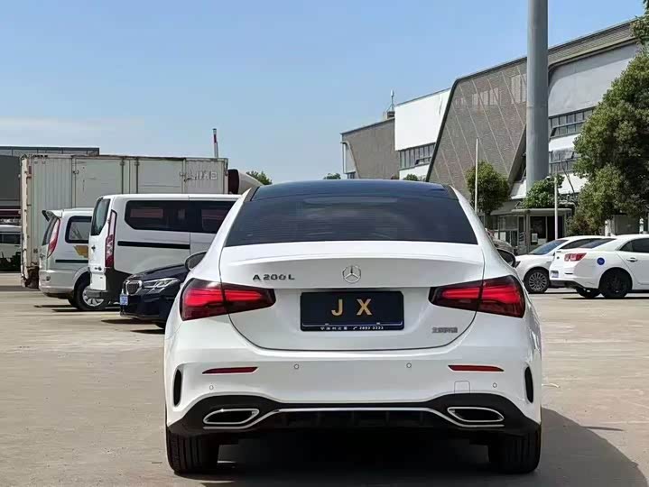 Фото 8 - Mercedes-Benz A-Class