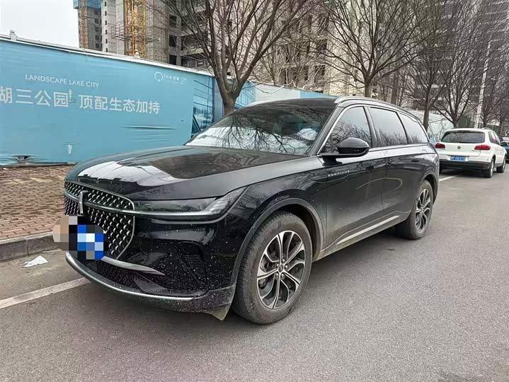 Фото 1 - Lincoln Nautilus