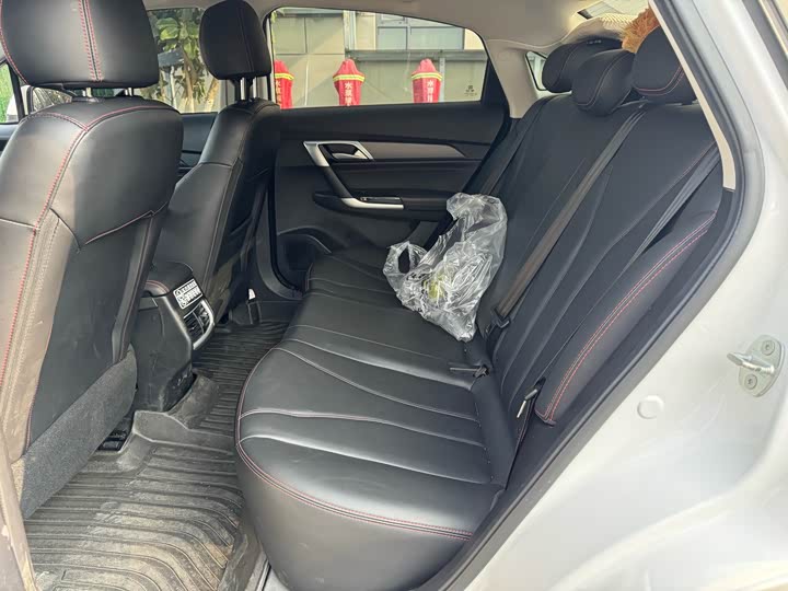 Фото 6 - Beijing EU5