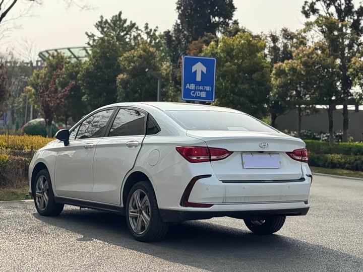 Фото 7 - Beijing EU5