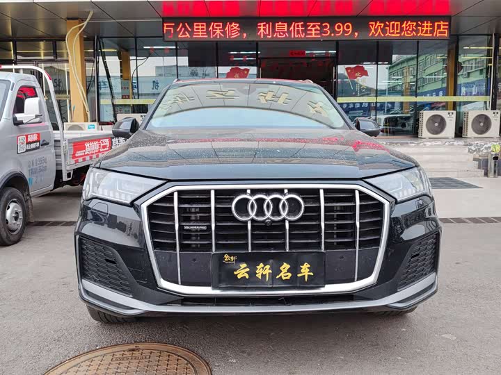 Фото 2 - Audi Q7
