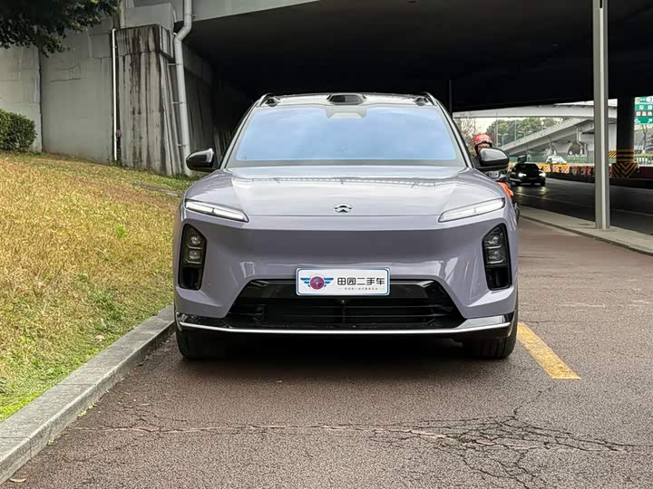 Фото 2 - Nio ES6