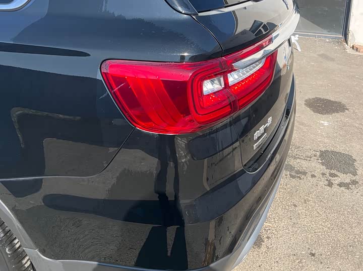 Фото 5 - Hongqi HS7