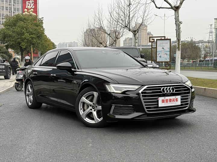 Фото 3 - Audi A6L