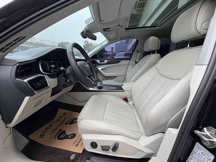 Фото 8 - Audi A6L