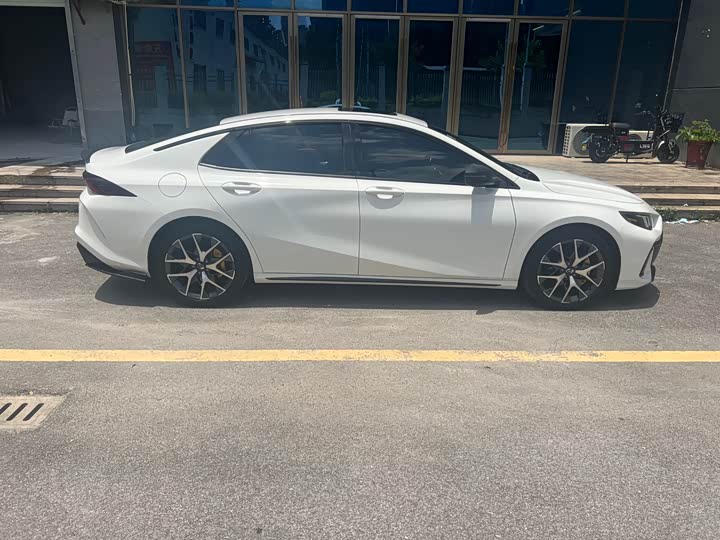 Фото 4 - GAC Trumpchi Empow R