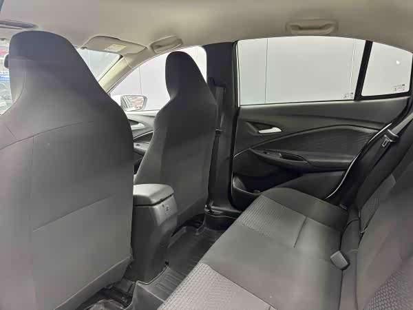 Фото 6 - Chevrolet Onix (Cavalier)