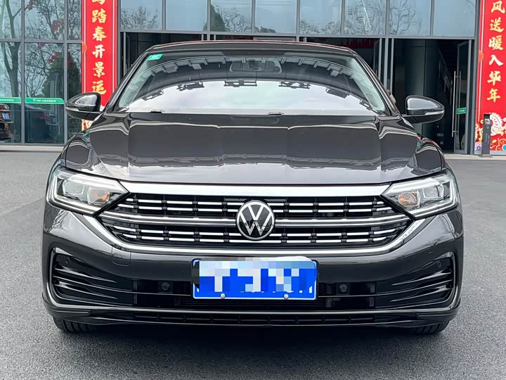 Фото 2 - Volkswagen Sagitar L