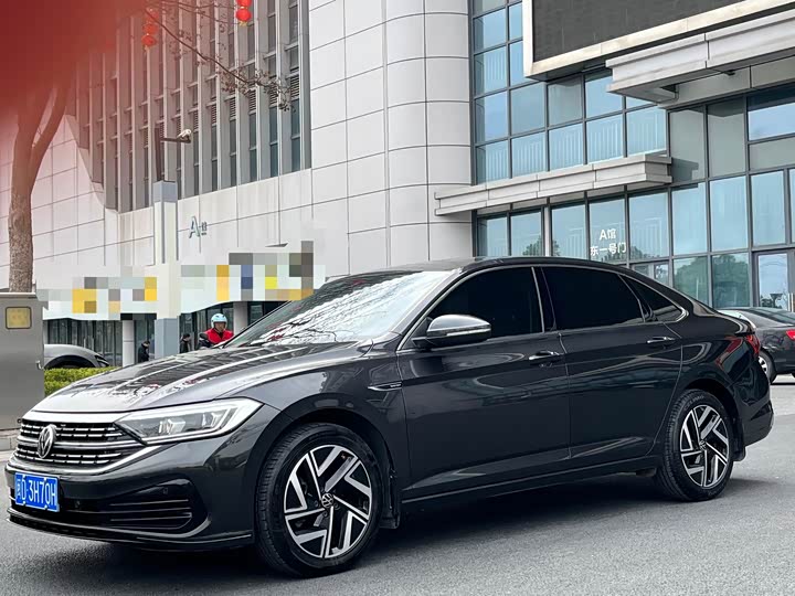 Фото 3 - Volkswagen Sagitar L