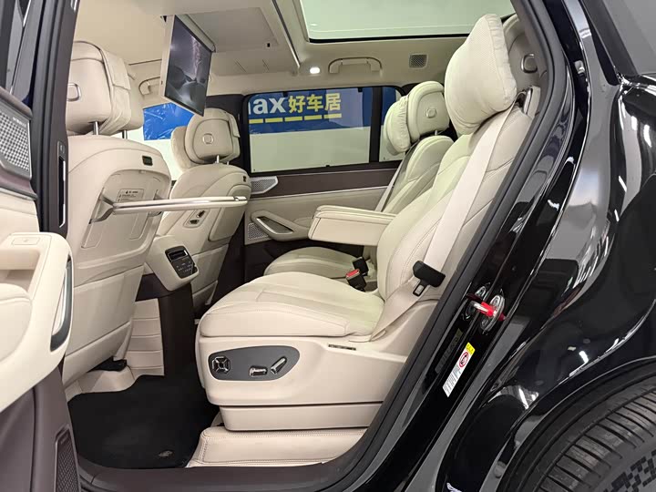 Фото 8 - Denza N9