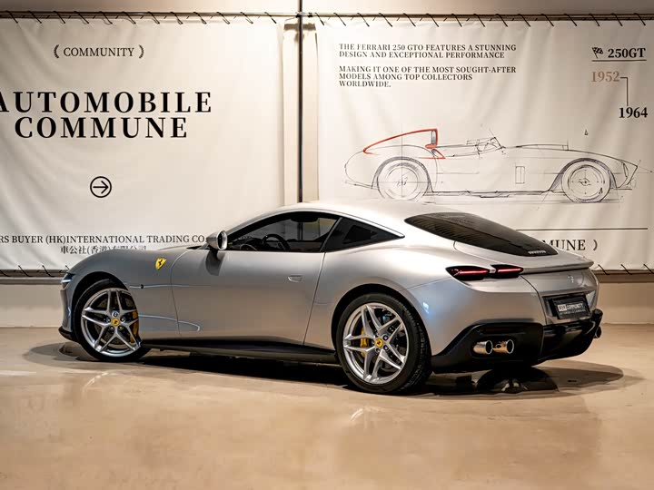 Фото 3 - Ferrari Roma