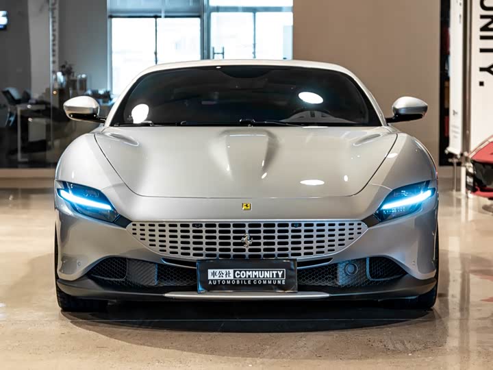 Фото 8 - Ferrari Roma