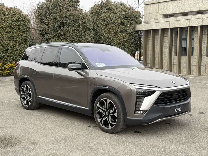 Фото 3 - Nio ES8