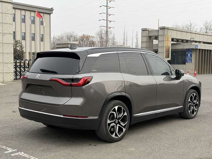 Фото 6 - Nio ES8