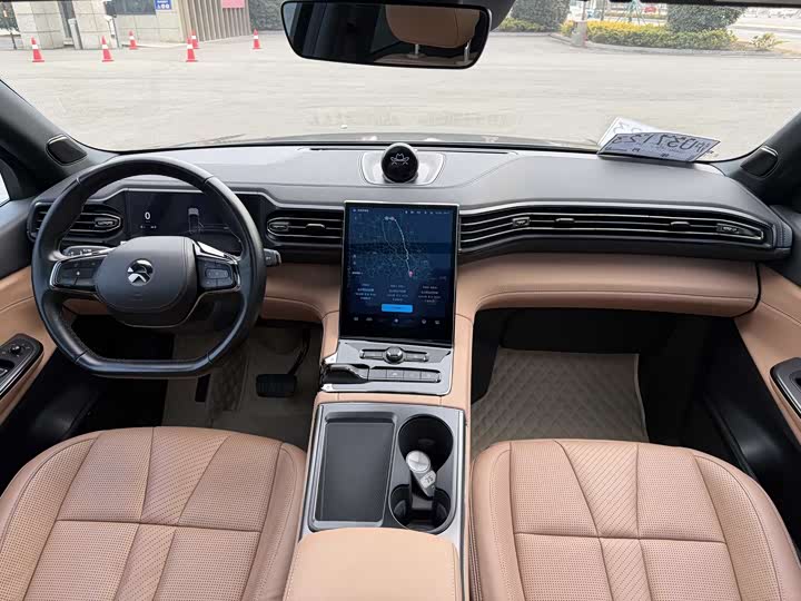 Фото 7 - Nio ES8