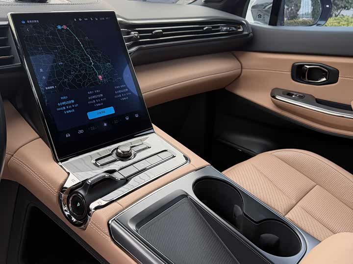 Фото 9 - Nio ES8