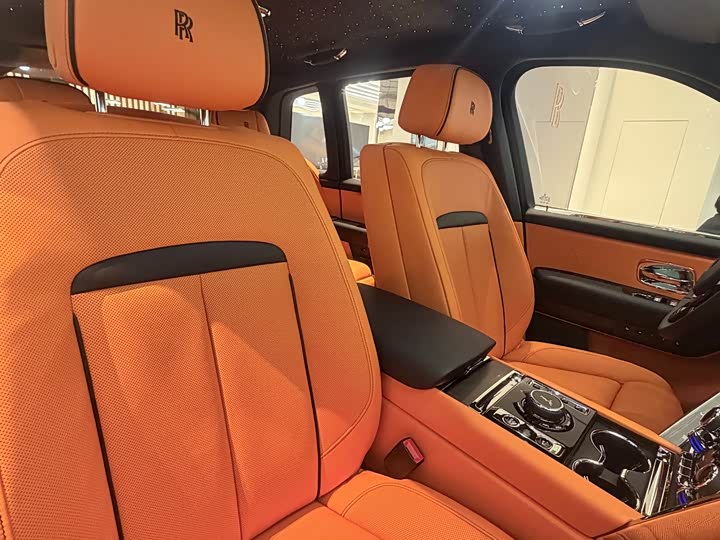 Фото 5 - Rolls-Royce Cullinan