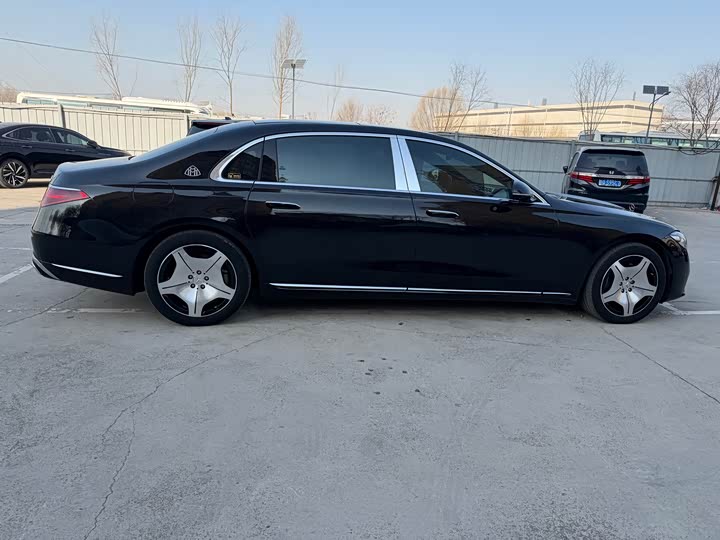 Фото 5 - Mercedes-Benz Maybach S-Class