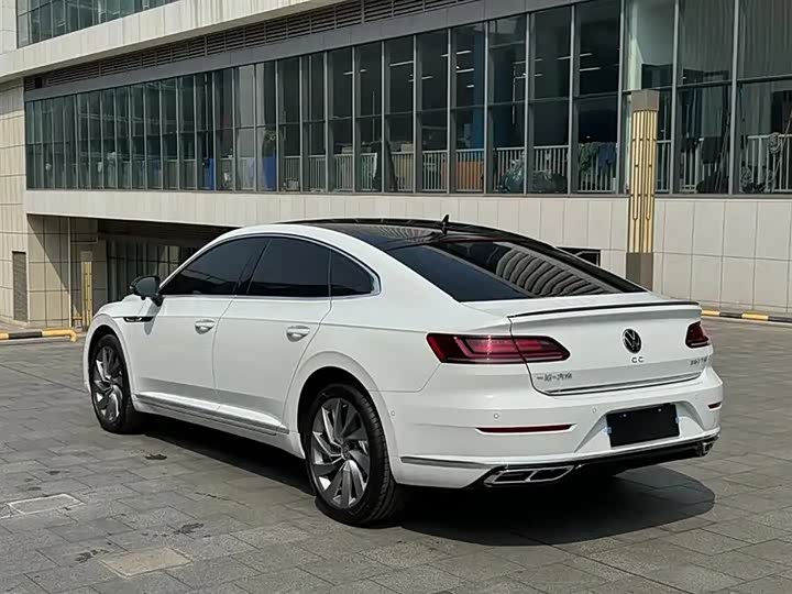Фото 9 - Volkswagen CC