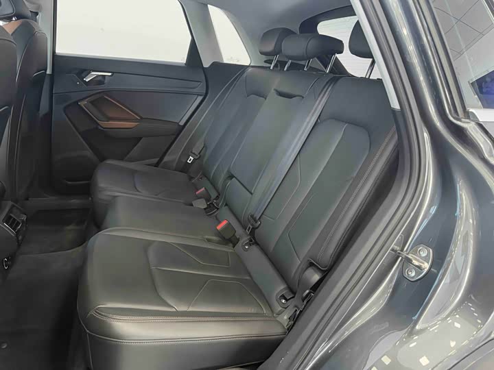 Фото 9 - Audi Q3