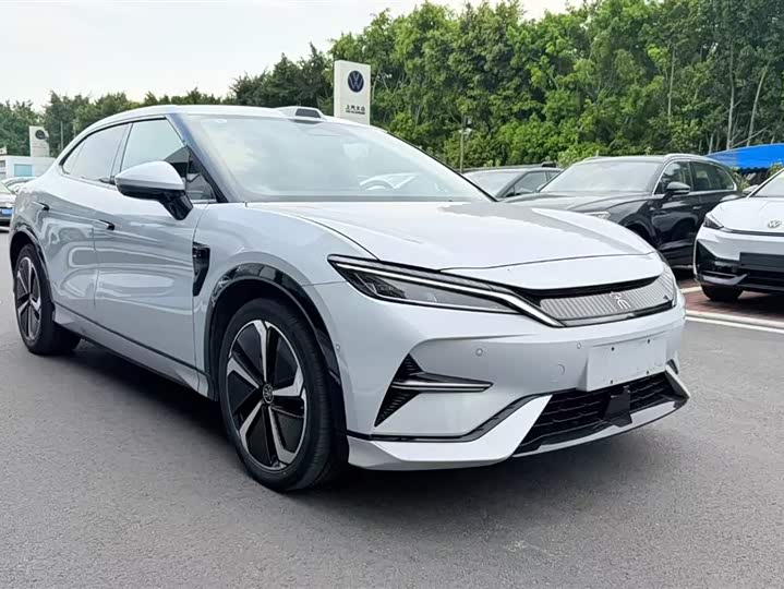 Фото 2 - BYD Song L