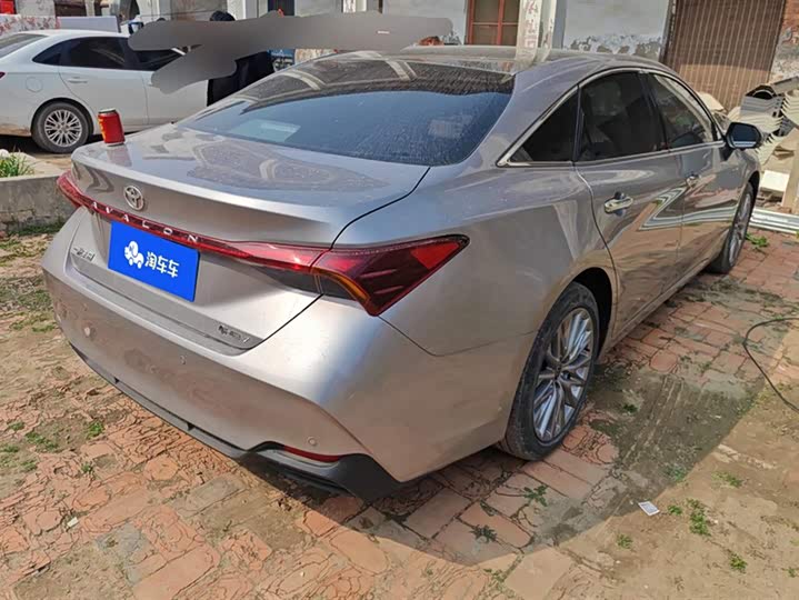 Фото 3 - Toyota Avalon