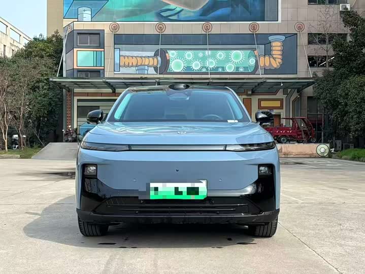 Фото 2 - Leapmotor B10