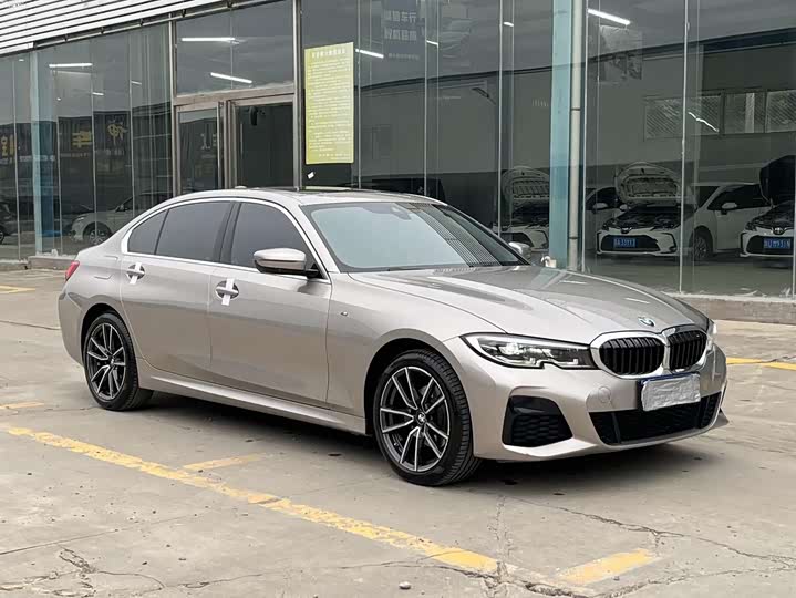 Фото 3 - BMW 3 Series