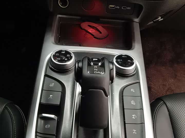 Фото 6 - Tank 300