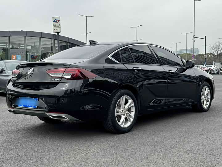 Фото 4 - Buick Regal