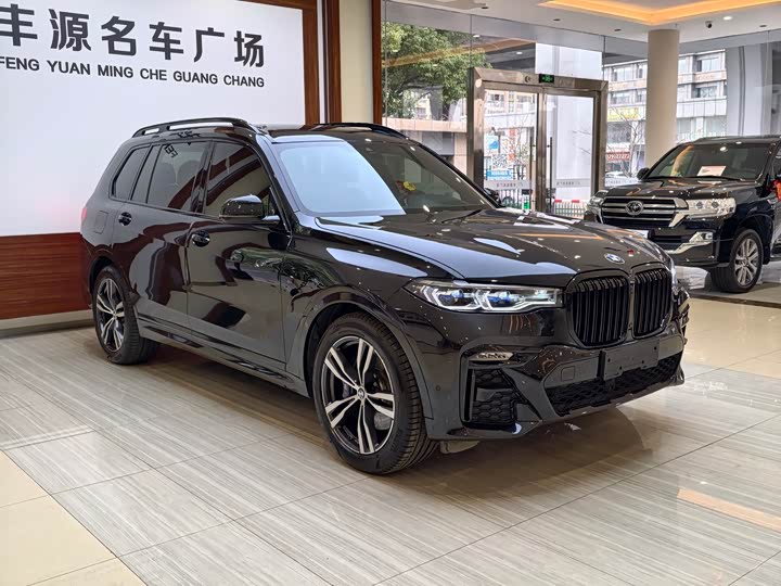 Фото 3 - BMW X7