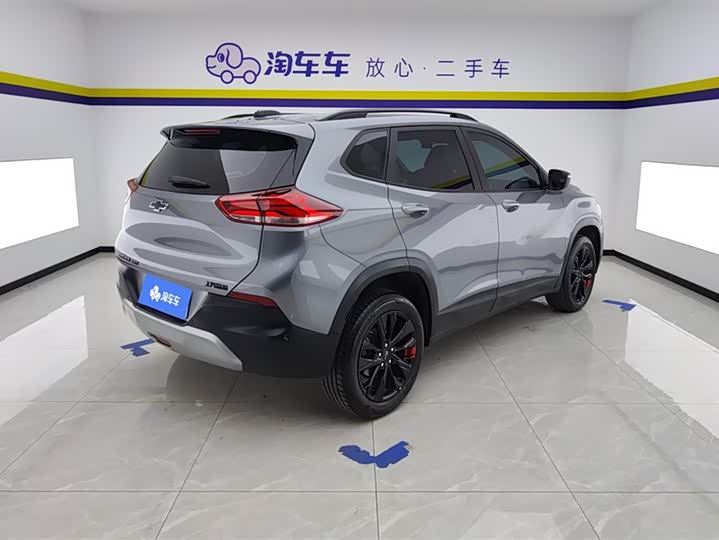 Фото 3 - Chevrolet Tracker