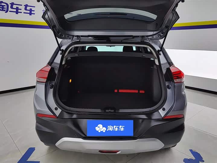 Фото 4 - Chevrolet Tracker