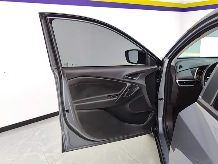 Фото 7 - Chevrolet Tracker