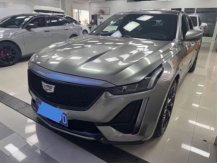 Фото 1 - Cadillac CT5