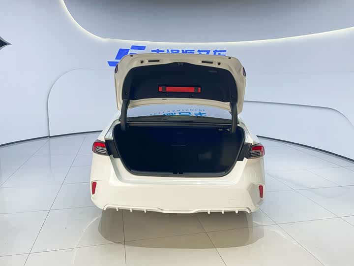 Фото 5 - Honda Inspire