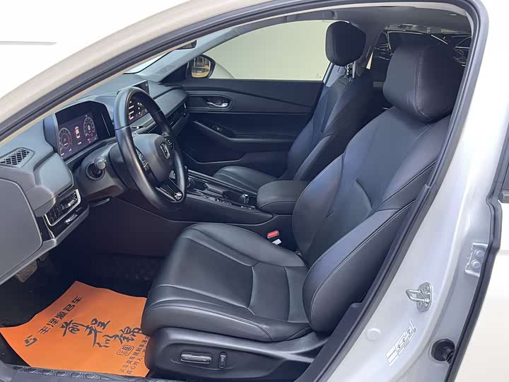 Фото 6 - Honda Inspire