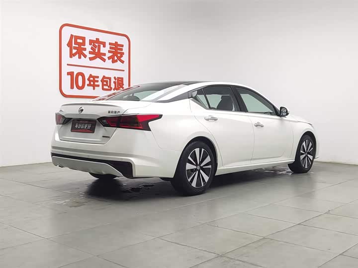 Фото 2 - Nissan Teana