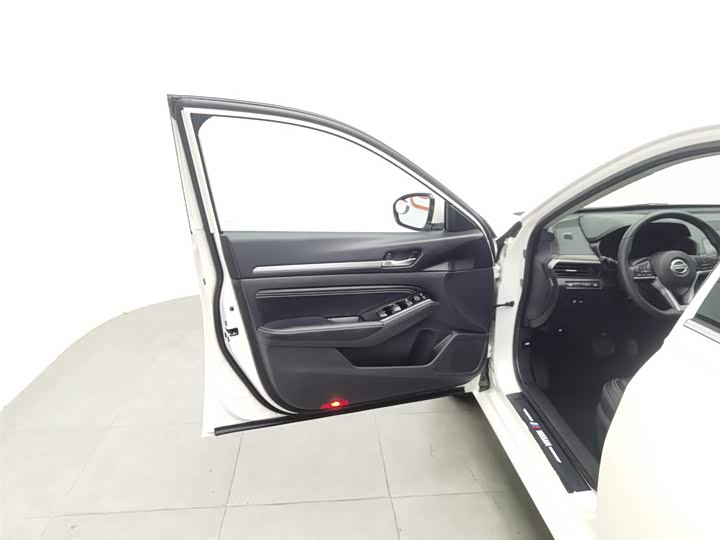 Фото 8 - Nissan Teana